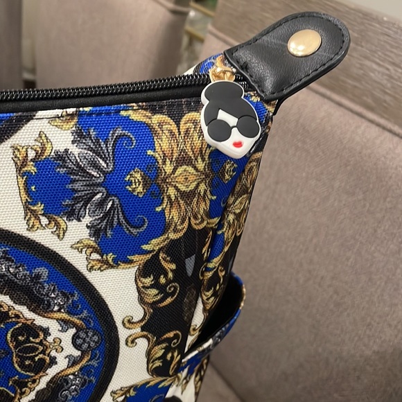 Alice + Olivia Duffle Bag in Regal Romance - Picture 6 of 7